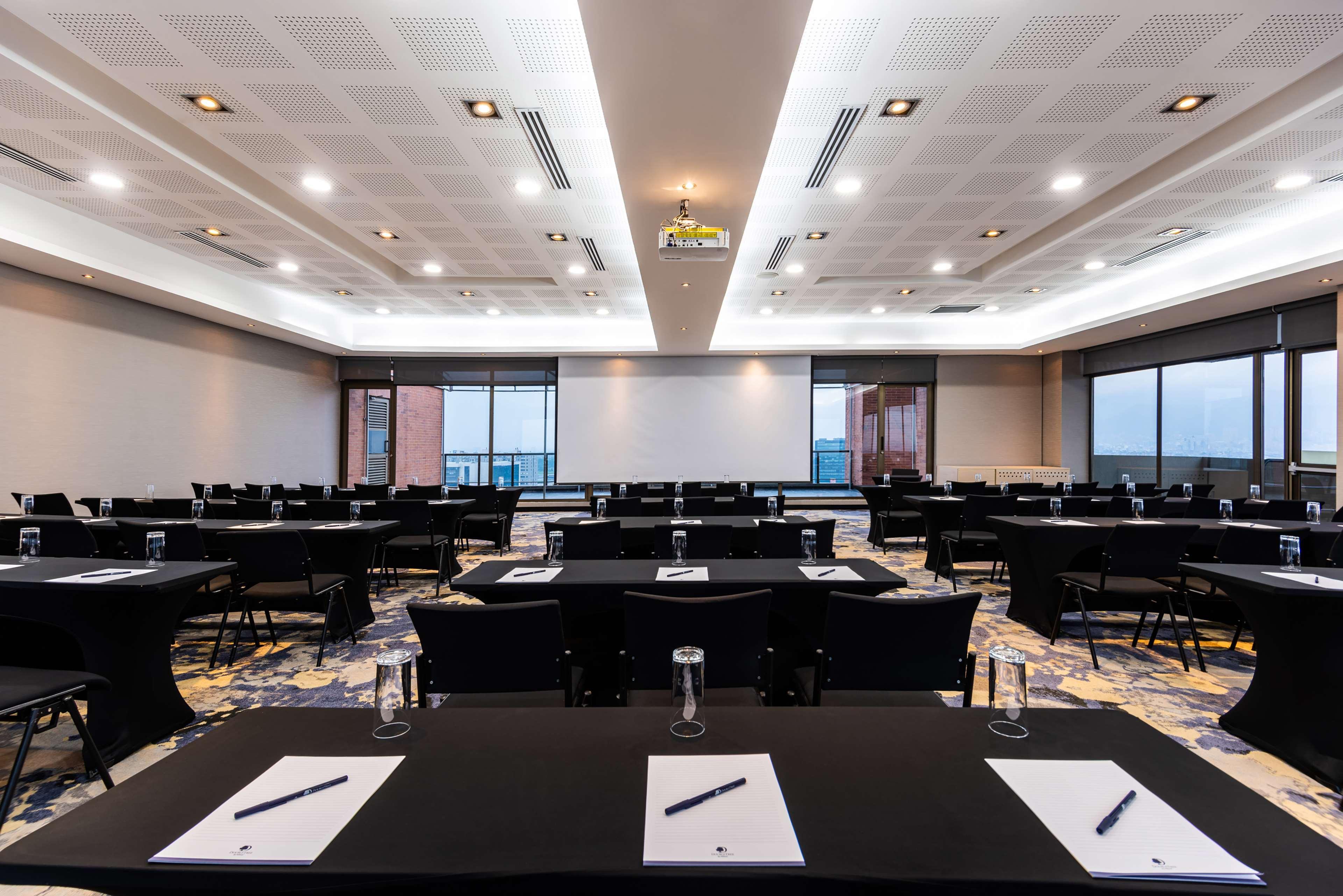 Готель Hilton Doubletree Bogota Salitre Ar Екстер'єр фото Meeting room