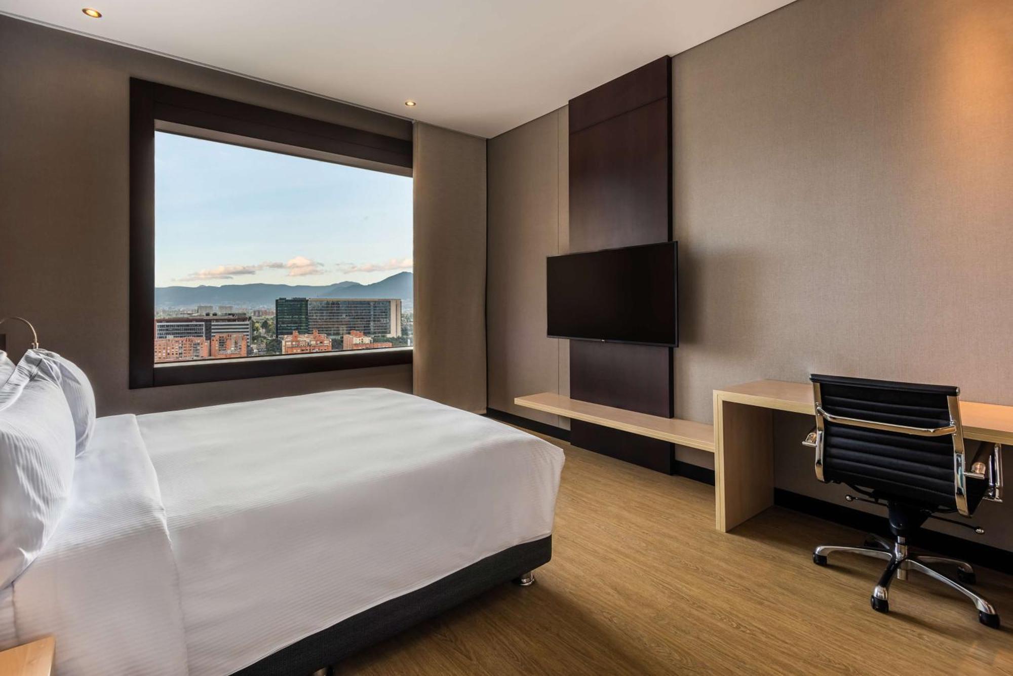 Готель Hilton Doubletree Bogota Salitre Ar Екстер'єр фото Deluxe Room