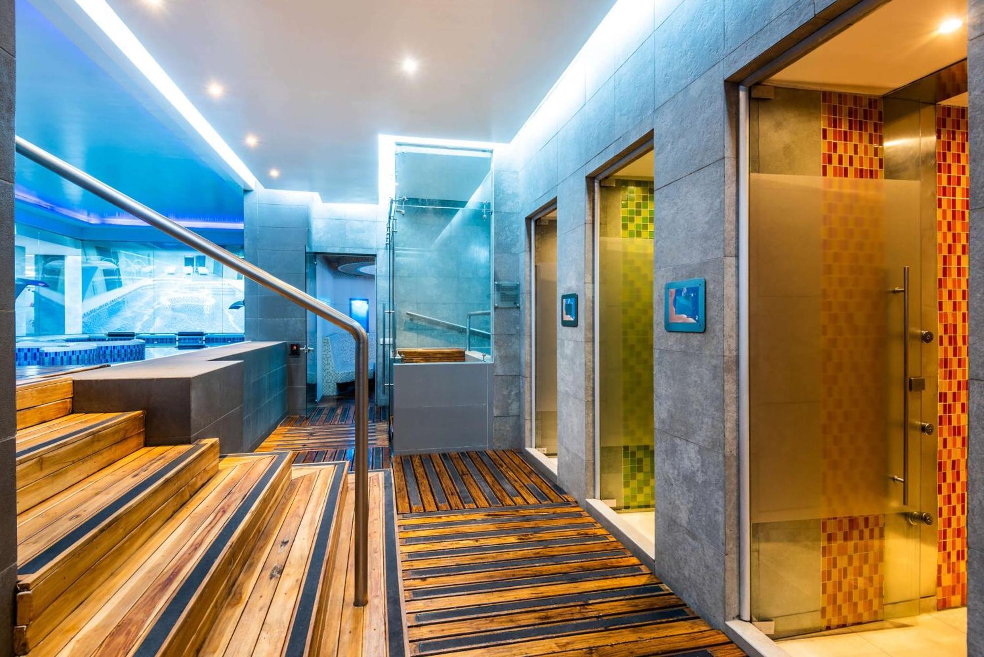 Готель Hilton Doubletree Bogota Salitre Ar Екстер'єр фото The interior of the hotel