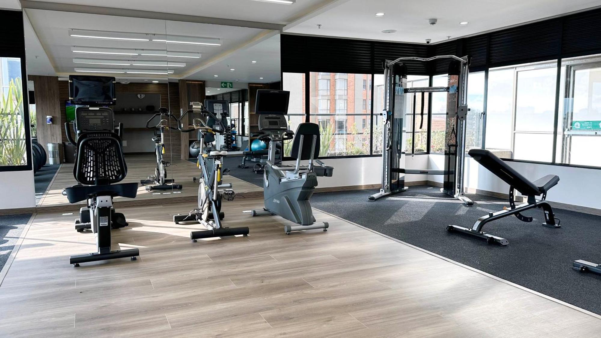 Готель Hilton Doubletree Bogota Salitre Ar Екстер'єр фото The gym at the University of Law, Birmingham